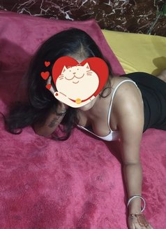 I Am Aliya 20+ College Girl - escort in New Delhi Photo 3 of 14