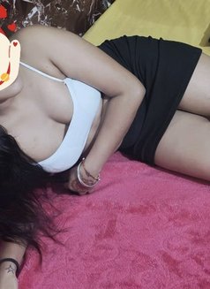 I Am Aliya 20+ College Girl - escort in New Delhi Photo 7 of 14
