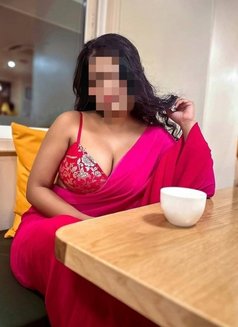 I Am an Airhostess. Real Meet and Cam - puta in Hyderabad Photo 6 of 9
