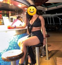 I Am an Airhostess. Real Meet and Cam - puta in Hyderabad