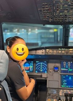 I Am an Airhostess. Real Meet and Cam - puta in Hyderabad Photo 15 of 15