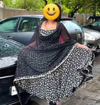 I Am an Airhostess. Real Meet and Cam - puta in Mumbai