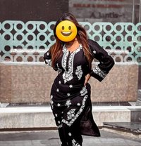I Am an Airhostess. Real Meet and Cam - puta in Mumbai