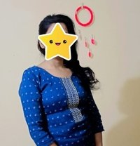 I am an Independent House wife - escort in New Delhi