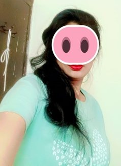 I am an Independent House wife - escort in New Delhi Photo 2 of 3
