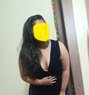Independent Nidhi - escort in New Delhi Photo 1 of 3