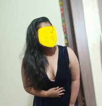 Independent Nidhi - escort in New Delhi Photo 1 of 3