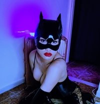 I am Cat Woman! Give me Roar! - Acompañantes transexual in Abu Dhabi