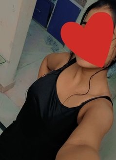 i am Deepti Alone for cam & meet - escort in New Delhi Photo 3 of 5