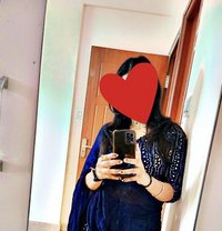 i am Deepti Alone for cam & meet - escort in New Delhi