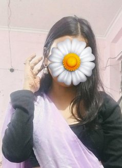 i am Deepti Alone for cam & meet - escort in New Delhi Photo 9 of 11