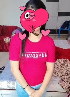 i am Mahi Alone for cam & meet - escort in New Delhi Photo 2 of 5