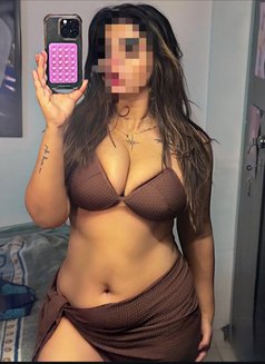 I am famous Insta influencer.REAL MEET - escort in Mumbai Photo 1 of 11