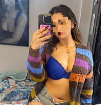 vinni - escort in New Delhi