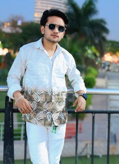 I Am Hunk - Acompañantes masculino in New Delhi Photo 4 of 4