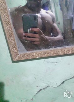 Threesome Boy Raaj 24×7 Male iscort - Acompañantes masculino in New Delhi Photo 4 of 13
