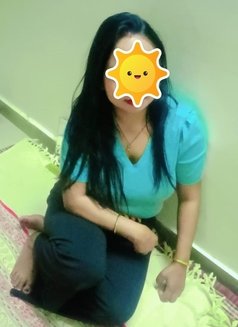 I Am Independent House Wife - puta in New Delhi Photo 1 of 3