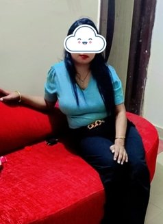 I Am Independent House Wife - escort in New Delhi Photo 2 of 3