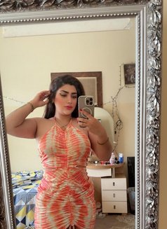 I am 🇮🇷 iran - masseuse in Al Sohar Photo 2 of 7