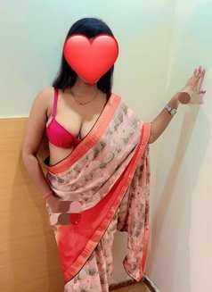 I Am Jiya, Alone Girl, Real Meetings - escort in New Delhi Photo 9 of 17