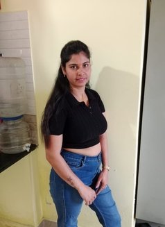 I am khusi real meet and cam available - puta in Bangalore Photo 3 of 3