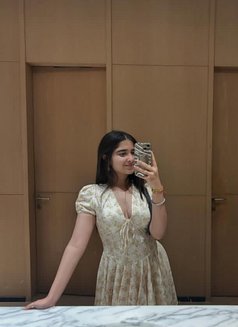 I Am Lavnayaa Independent Professional - escort in Mumbai Photo 9 of 11