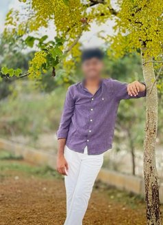 I Am Looking Unsatisfied Housewives - Acompañantes masculino in Chennai Photo 1 of 1