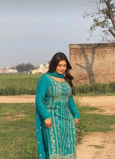 I Am Muslim Genuine Sexy Call Girl Onlin - puta in Mumbai Photo 1 of 2