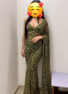 i am north east girl ❤ independent 🧿 - puta in New Delhi Photo 16 of 20