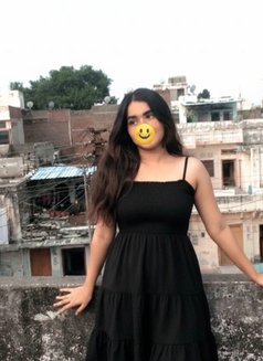 I AM PRIYA HAND TO HAND CASH PAYMENT - escort in Hyderabad Photo 2 of 2