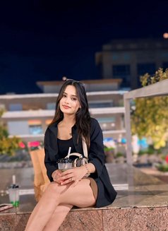 I Am Simran Escort Call 7404zero81450 - puta in Chandigarh Photo 5 of 5