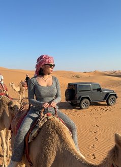 I am Suzy - masseuse in Muscat Photo 16 of 17