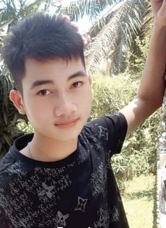 I am Toomtam - Male escort in Bangkok Photo 3 of 3