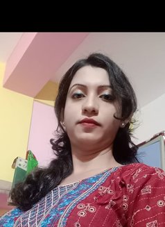 I AM VERY SEXY AND HOT 1 TIME MEET ME PL - Acompañantes transexual in Kolkata Photo 23 of 25