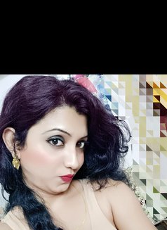 I AM VERY SEXY AND HOT 1 TIME MEET ME PL - Acompañantes transexual in Kolkata Photo 24 of 29