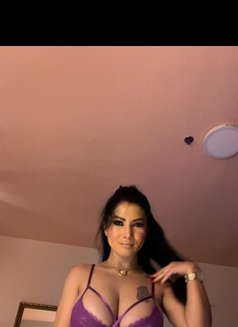 Akira-sexy MILF w/ Latin ass-BOOK NOW - escort in Abu Dhabi Photo 4 of 21