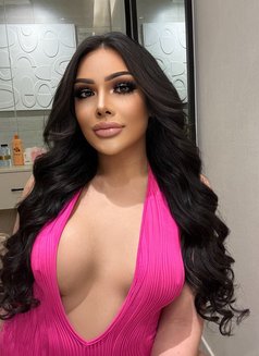 I can do top and bottom with Popper - masseuse in Khobar Photo 11 of 14