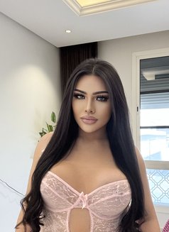 I can do top and bottom with Popper - masseuse in Riyadh Photo 26 of 30