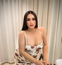 I can Top & Bottom - Transsexual escort in Riyadh