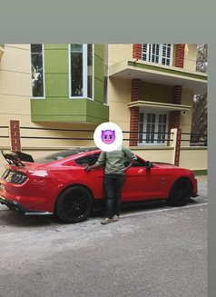 I Daddymagnet - Male escort in Bangalore Photo 2 of 3