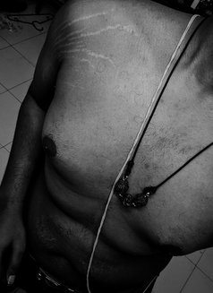 I Daddymagnet - Male escort in Bangalore Photo 3 of 3