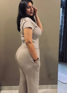 Tamil : College girls & aunty's availabl - escort in Chennai Photo 4 of 6