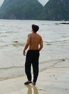 I Kadek Argha Dion - Acompañantes masculino in Bali Photo 4 of 4