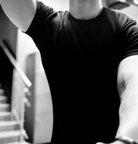 Im aadi callboy 24hrs available - Male escort in New Delhi