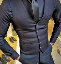 Im professional male escort 24hrs avbl - Male escort in New Delhi