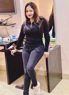Free face confirmation for cam and meet, - escort in Chennai Photo 5 of 6
