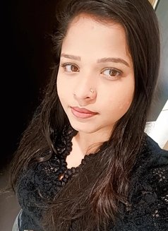 I’m available cash on delivery - escort in Kolkata Photo 2 of 3