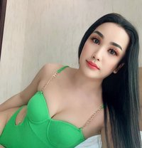 I’m both sweet bottom - Transsexual escort in Abu Dhabi