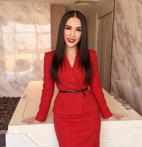 I’m both sweet bottom - Transsexual escort in Abu Dhabi