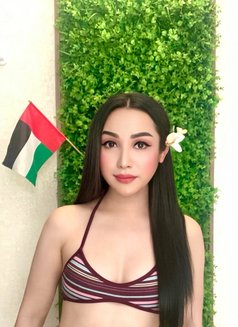 I’m both sweet bottom - Acompañantes transexual in Abu Dhabi Photo 7 of 8